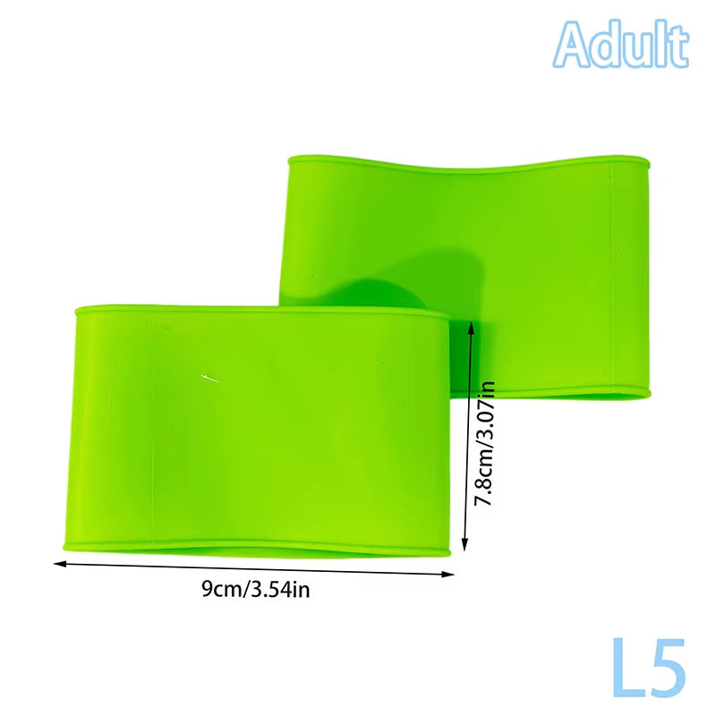 זוג "טייפ" אחד רב פעמי המאפשר יציבות עם מגן העצם ומונע החלקת הגרב מהרגל