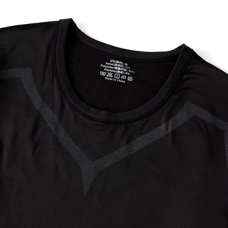 חולצה ומכנס טייץ מחממות ארוכות צמודות